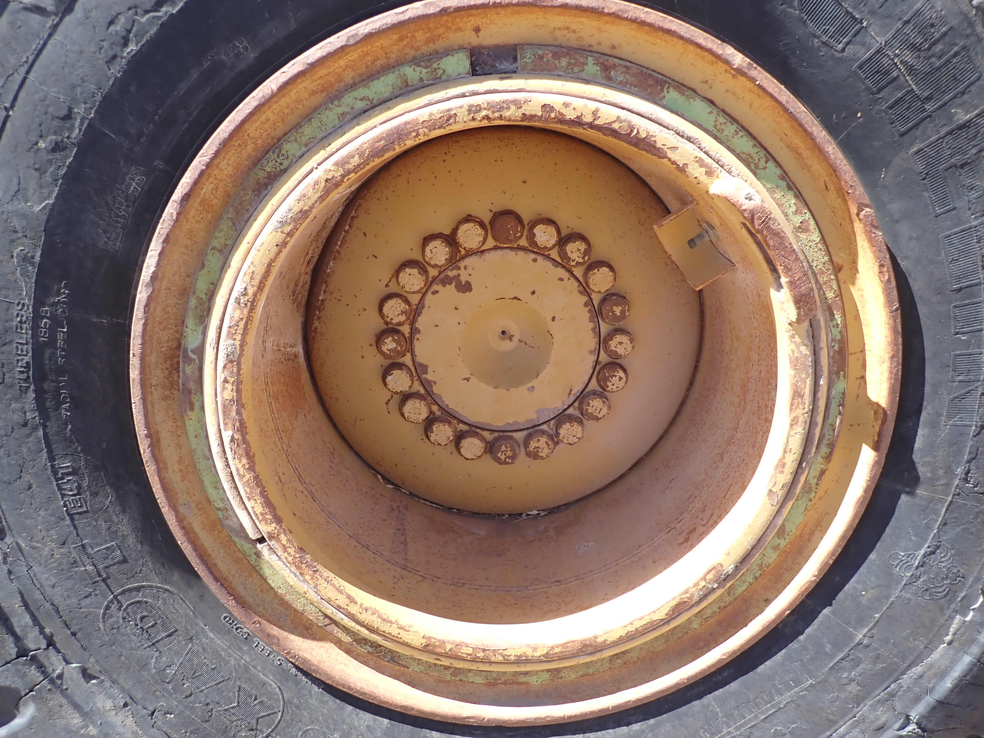 ./imagenes/INVOICE/2019/16290/CARGADOR FRONTAL CAT_950F PARA PARTES (19).JPG